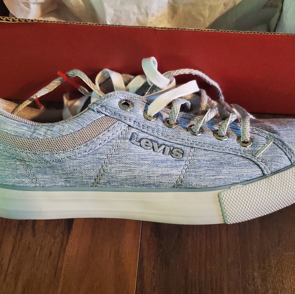 Levi's shoes